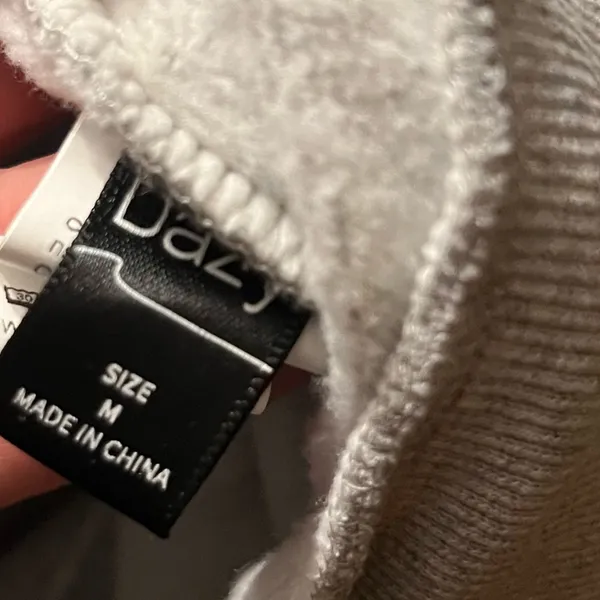 Quarter zip sweatshirt - Image 2