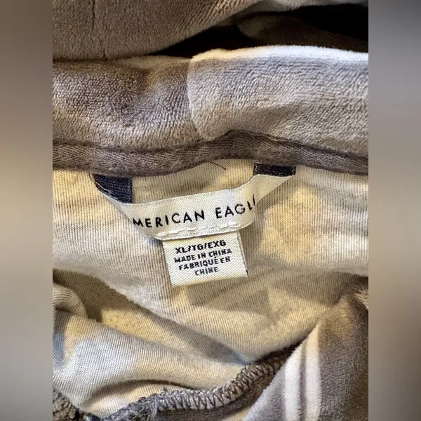 American Eagle Gray/White Striped Cropped Hooded Sweatshirt - Image 6