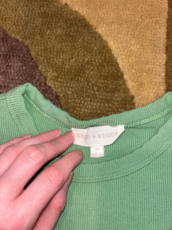 Sage + Stone Green Ribbed Short Sleeve Crop Top Shirt Women’s Size Medium - Image 2