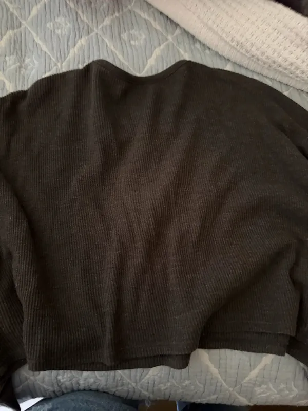 PacSun Pullover Cropped - Image 3
