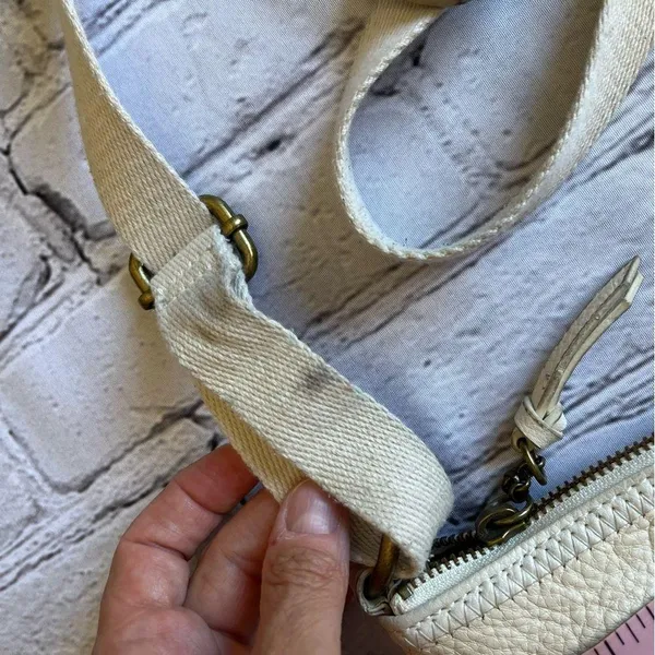 The Sak Leather Crossbody Purse Ivory Adjustable Strap - Image 6