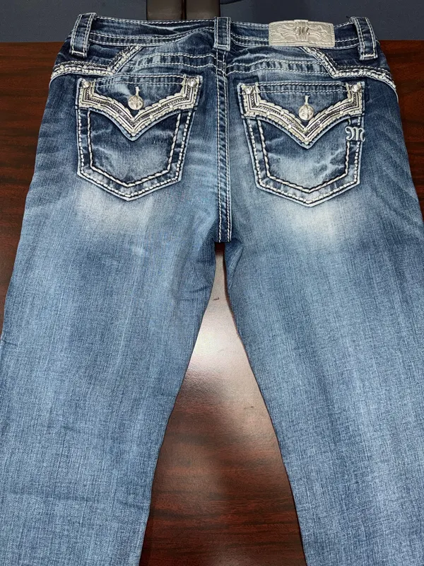 Miss Me Chloe Boot Jeans Size 28 with Rhinestones - Image 4
