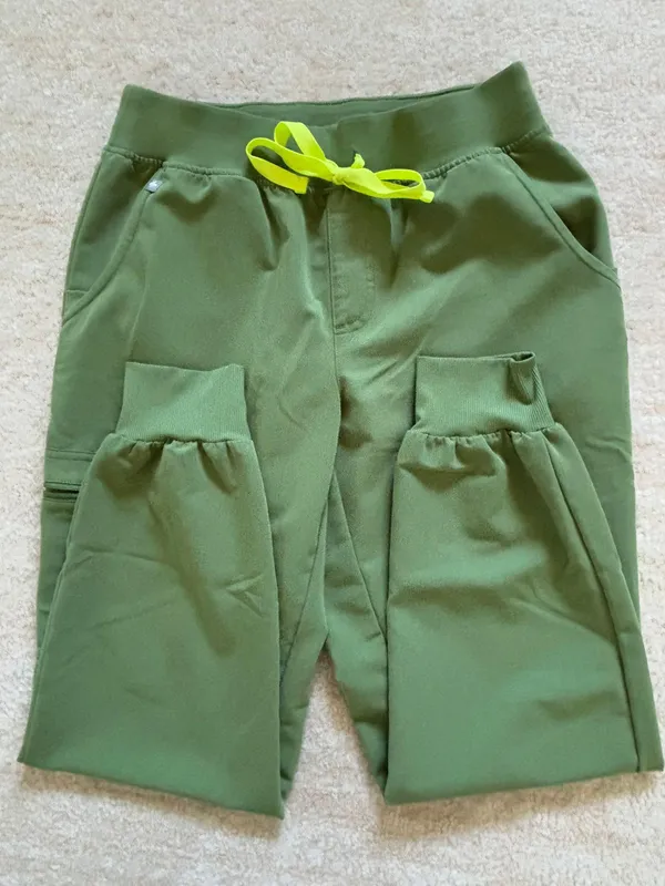 FIGS Zamora Jogger Scrub Pants - Image 3