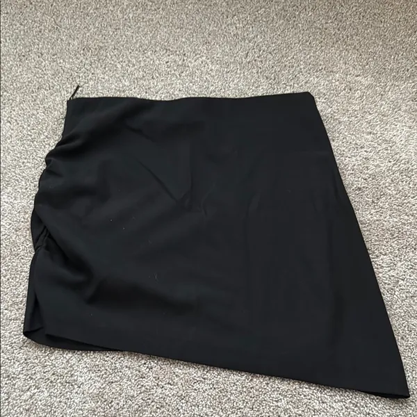 Zara Black Asymmetrical Ruched Mini Skirt - Image 3