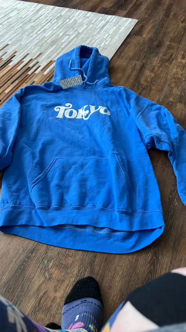 Urban Outfitters Tokyo Sweatshirt - Image 4