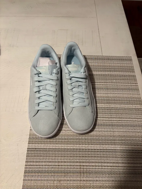 Puma Women’s Vikky V3 Sneakers - Image 2