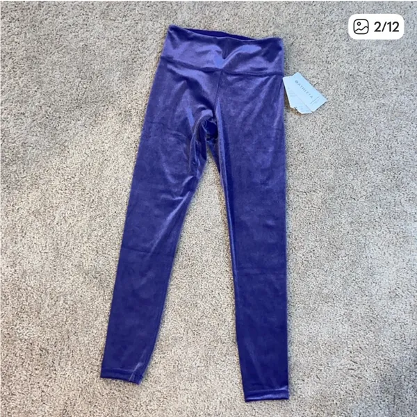 Athleta active wear tank. Fits Xs - Image 9