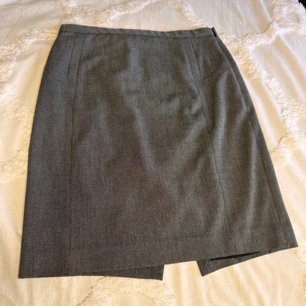 EXPRESS‎ GRAY SKIRT FOR WOMEN SIZE 6 Fully Lined Side Zipper Closure - Image 10