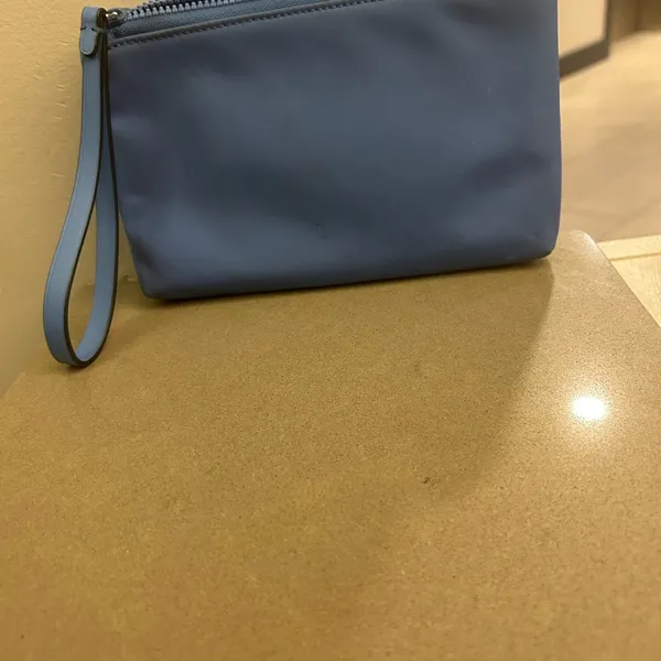 Kate SpadeChic Blue Zip Wallet Preowned - Image 2