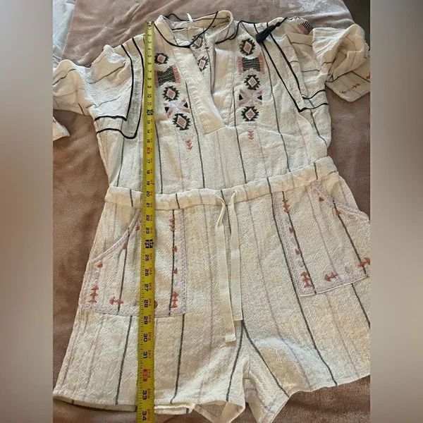 Free People Baja Boho Aztec Embroidered Crean V Neck Romper Size S/P - Image 13