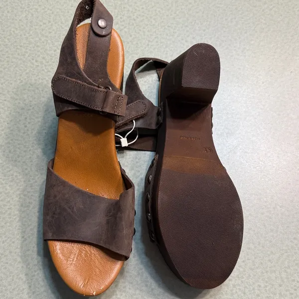 SOFIA MILANO Leather Chunky Heeled Sandals‎ Size 9 B14A Brown - Image 8