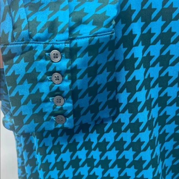 Ann Taylor Teal Houndstooth V-Neck Blouse - Image 7