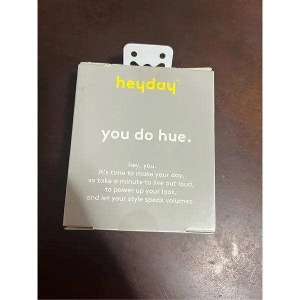 Heyday Virtual Blue AirPods Gen 3 Case NEW - Image 4