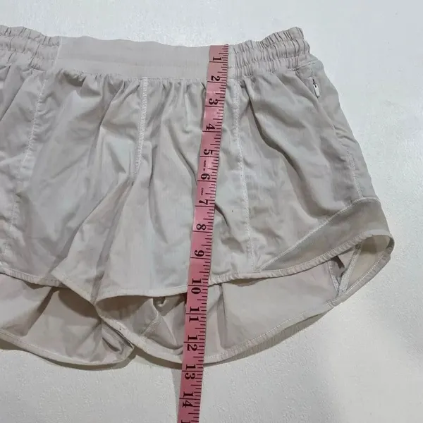 Lululemon Hotty Hot Running Shorts Size 8 Cream White Athletic - Image 7