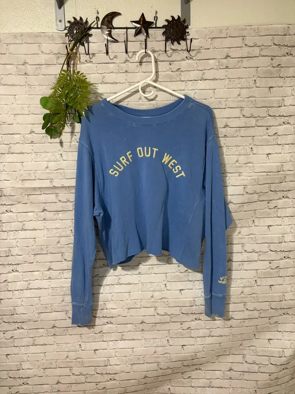 Buckle Wrangler x Billabong Aged Indigo Surf Out West Cropped Sweatshirt - Image 2