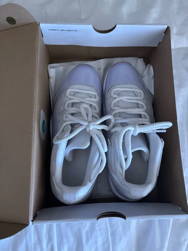 Jordan 11 Retro Low - Image 4