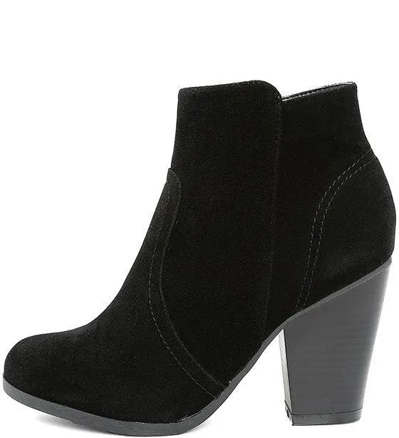 Lulu’s Aubrey Black Suede Ankle Booties - Image 3