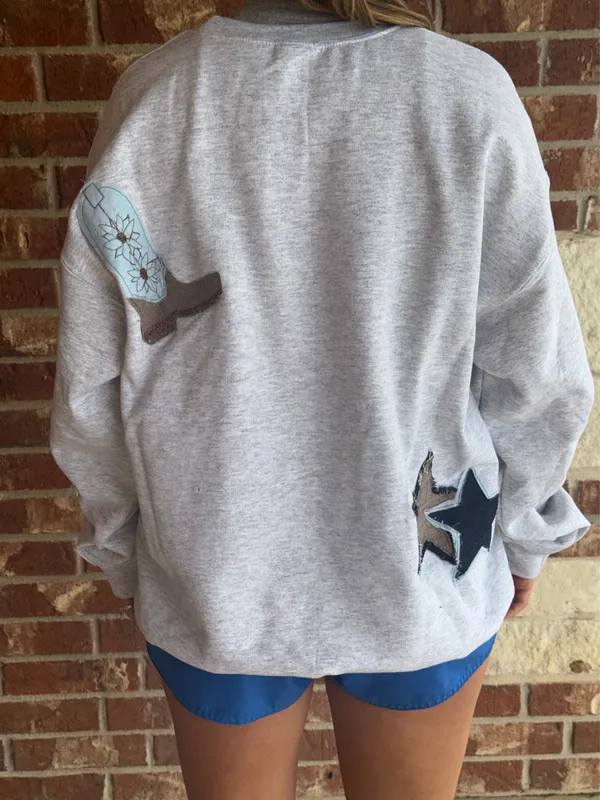 Gildan HOWDY sweatshirt, made by me(: one of a kind - Image 2