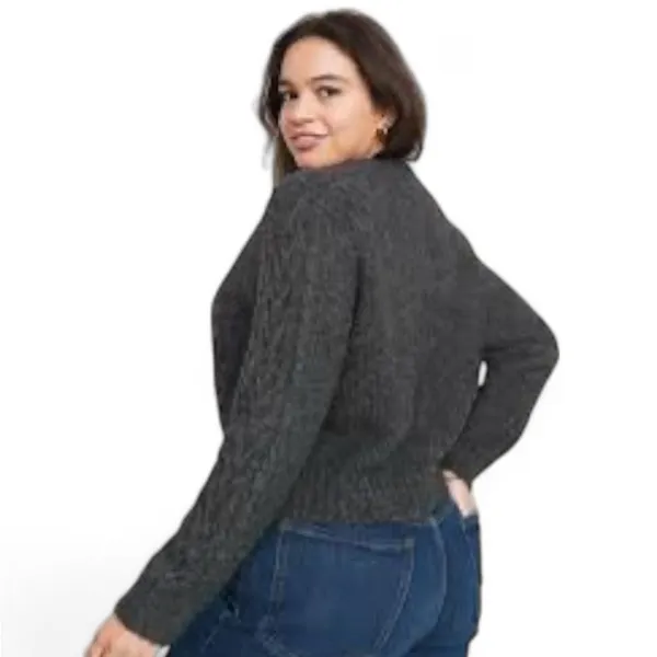 🦋Old Navy “Perfect Fit” Cable Knit Sweater Size Small - Image 2