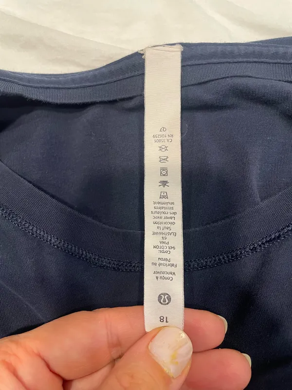 Lululemon Short Sleeve Shirt Navy - Image 8