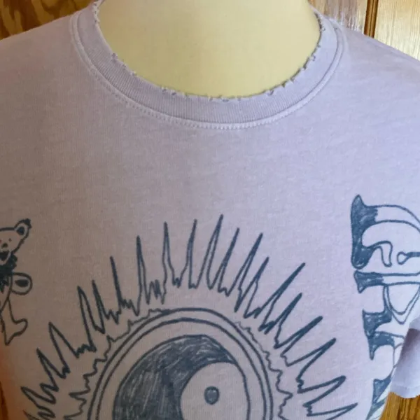 Grateful Dead Junk Food Pink Graphic Tee Distressed Skull Yin Yang Shirt Size S - Image 4