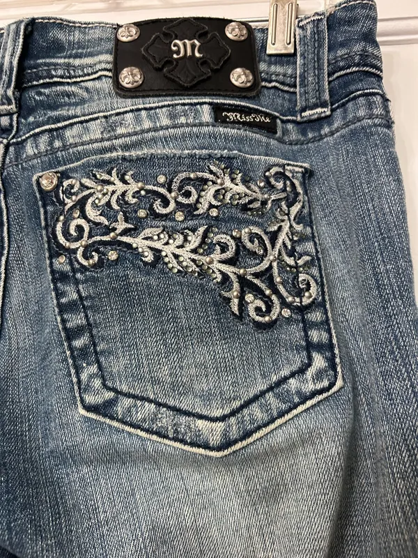 Miss Me Cropped Jeans 29 - Image 3