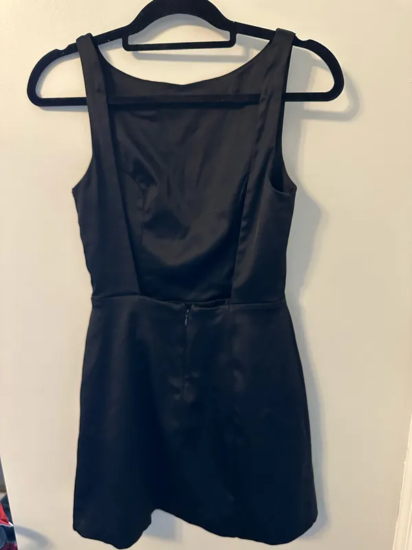 Abercrombie and Fitch Black Backless Dress - Image 3