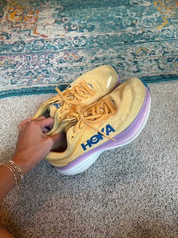 Hoka Bondi 8 Women’s Sneakers - Image 3