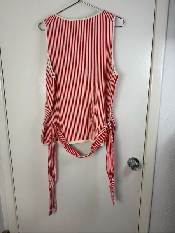 And Taylor NWT red, vertical striped sleeveless, belted knit top XL - Image 8