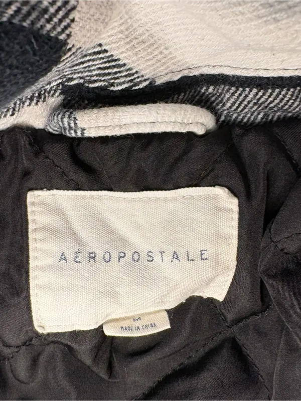 Aeropostale Black & White Buffalo Plaid Quilted Shacket Size Medium - Image 2