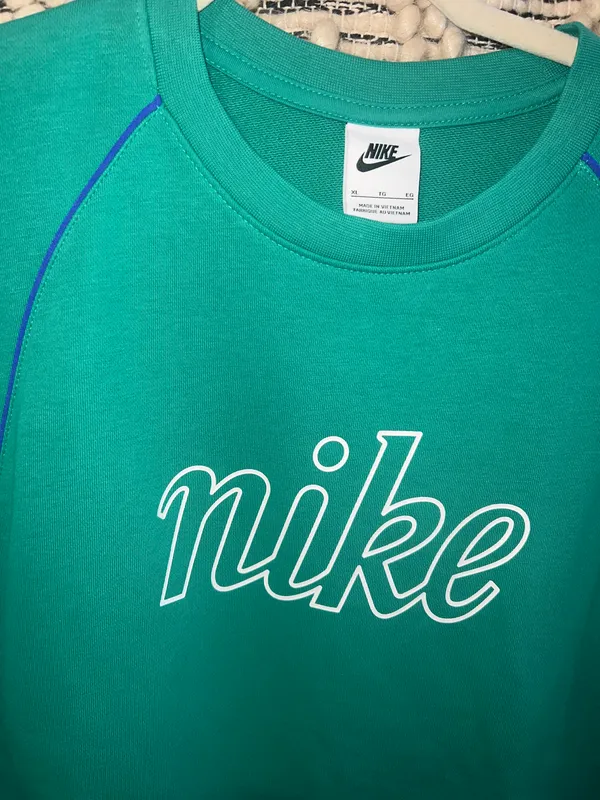 Nike Green Sweatshirt - Image 2