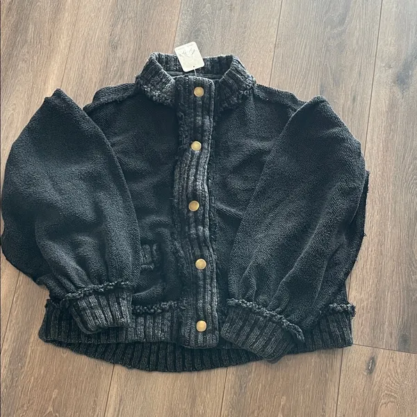 Free People Cute in this Cardi Jacket - Image 4