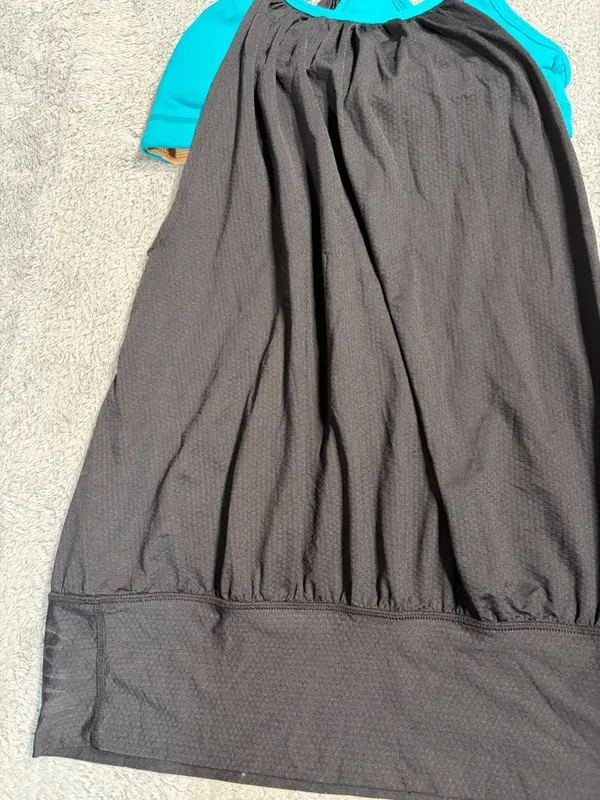Lululemon Black & blue tank top with built in bra 4 - Image 2