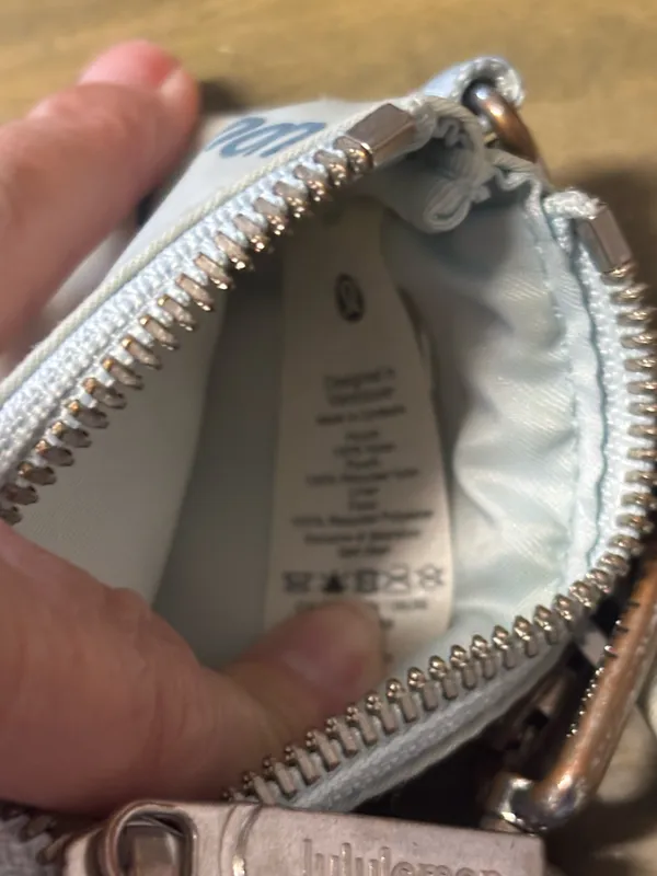 Lululemon Powder Blue / Utility Blue Dual Pouch Wristlet. In GUC! Well loved with untreated stains. - Image 10