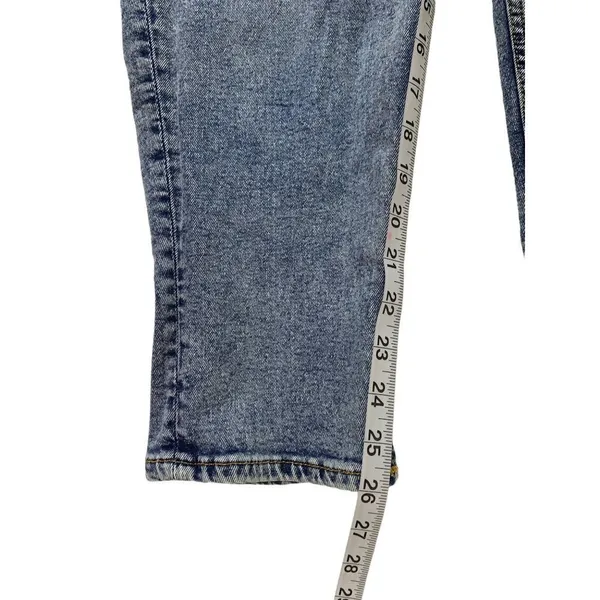 Divided H&M Women's Light Blue Denim Jeans - Image 6