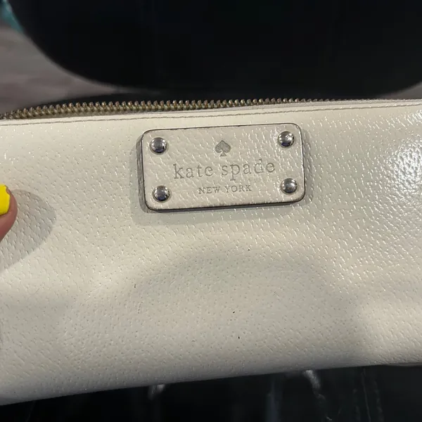 Kate Spade Light Cream Wallet - Image 10