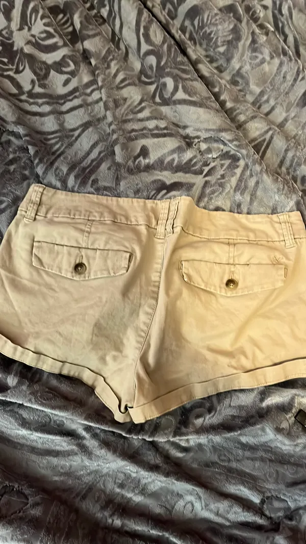 American Eagle Outfitters Shorts - Image 2
