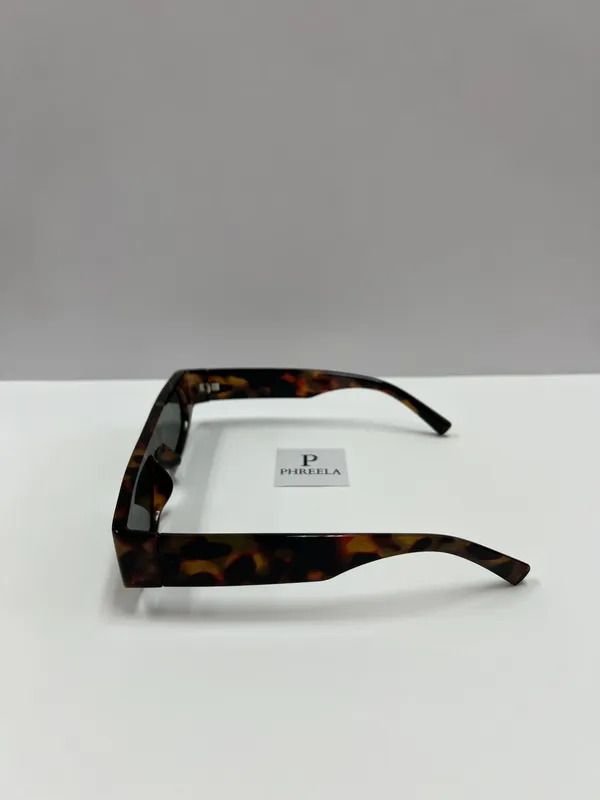 90s Style Oval Leopard Sunglasses Multi - Image 3