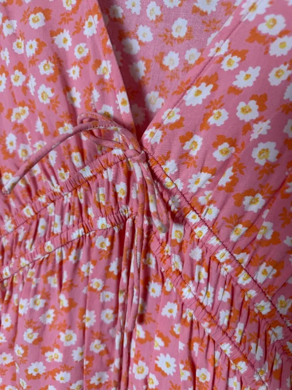 Billabong Picnic Date Midi Dress Pink Floral Size Small - Image 6