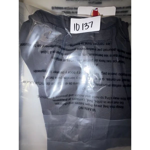 lululemon black mesh panels 4 cropped leggings capri - Image 9