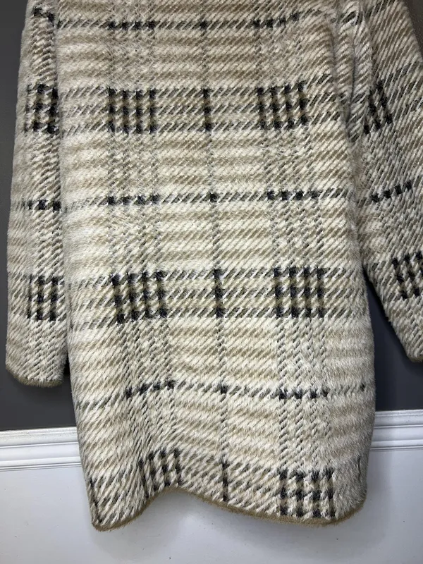Anthropologie NVLT Coat Womens Large Beige Plaid Fuzzy Knit Button Front Unlined - Image 9