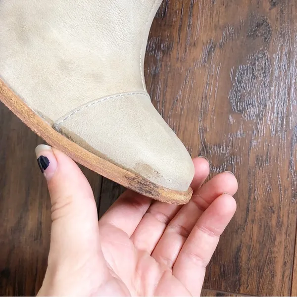LL Bean Signature • Leather Ankle Boots heeled tan beige bootie zip cap toe - Image 10