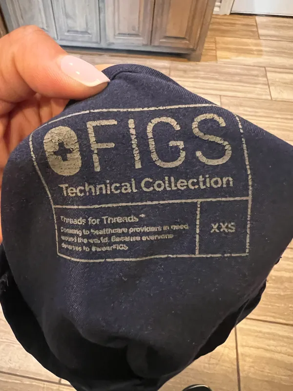 FIGS Sz XXS Scrub Top! No :( - Image 3