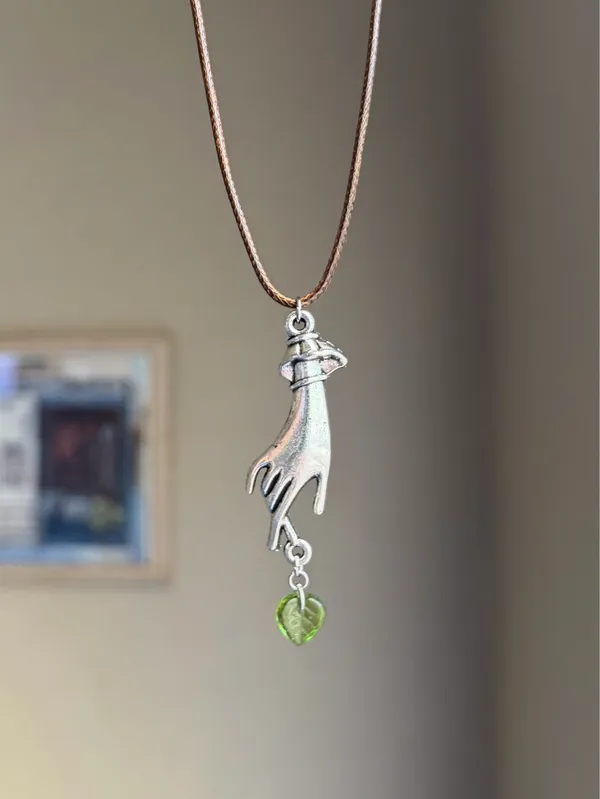 Handmade vintage antique goth style hand leaf necklace 🙏🌿 - Image 2