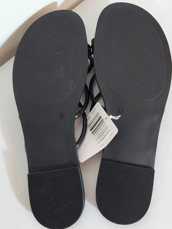 Serra Black Strappy Faux Leather Sandals Silver Tone Accent Size 8 NWT - Image 5