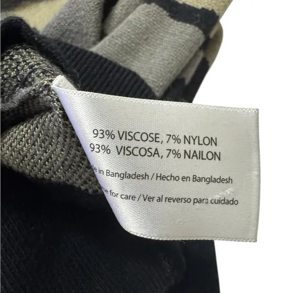 Isaac Mizrahi Green and Black Camo Pullover Knit Crewneck Sweater - Image 6