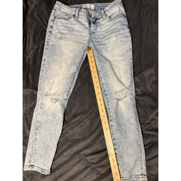 BKE Stella Low Rise Ankle Skinny Jeans Light Acid Wash Distressed Slim Fit - Image 2