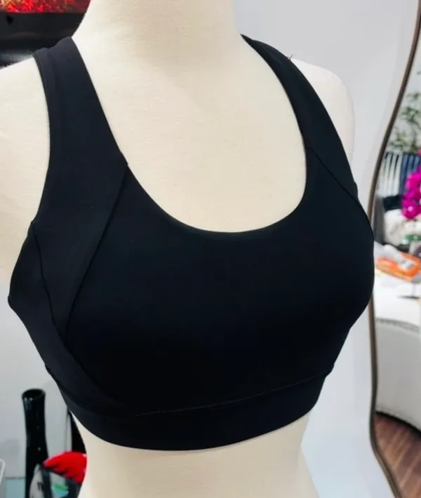 Lululemon - Image 12