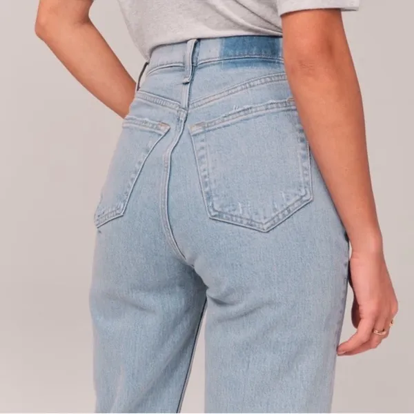 Abercrombie & Fitch Dad High Rise Jeans Size 10S Curve Love‎ Asymmetrical Waist - Image 2