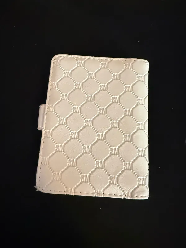 Steve Madden White Geometric Folding Women's Wallet - Image 2